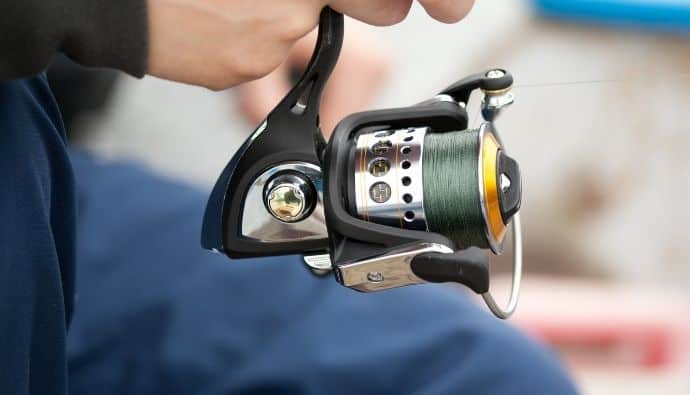 how to use a spinning reel